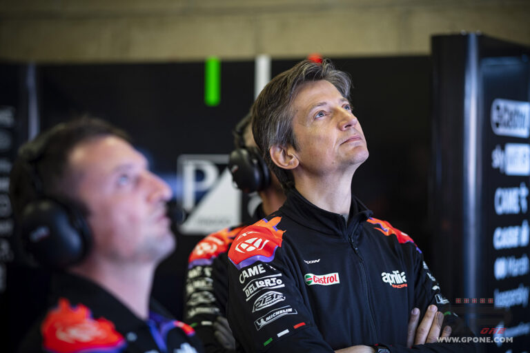 Read more about the article Massimo Rivola: „Aprilia nu este interesată să concureze în WSBK, această serie arată ca un campionat MotoGP B.”