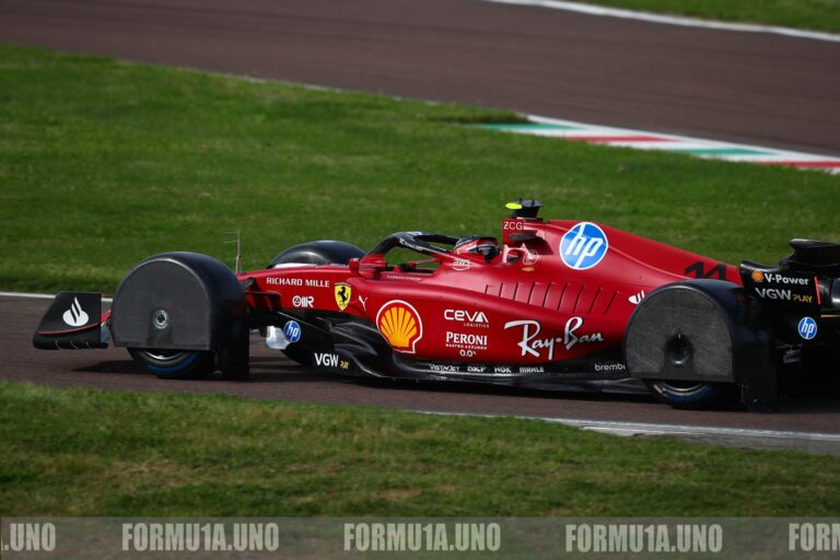 Read more about the article La Fiorano, Ferrari testează noile apărătoare ale proiectului FIA, WWP (Wet Weather Package).