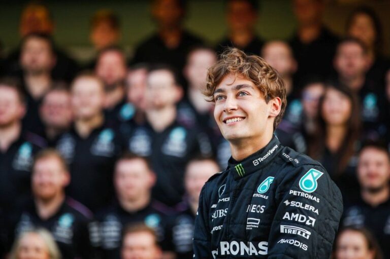 Read more about the article George Russell: „Kimi Antonelli este o alegere bună pentru Mercedes. Echipa trebuie să se gândească la viitor.”