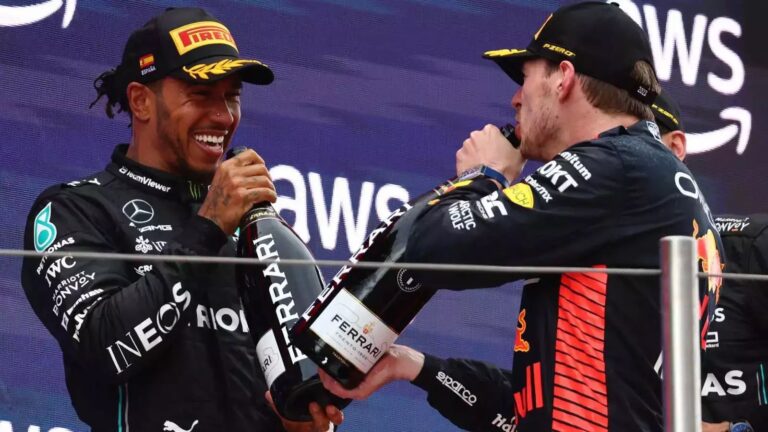 Read more about the article F1, Marea Britanie: Succes istoric pentru Lewis Hamilton! McLaren a plătit tribut unei strategii deficitare.