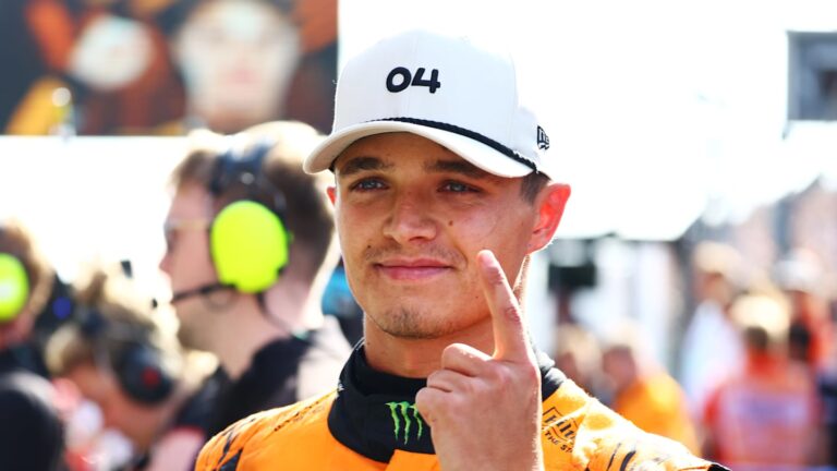 Read more about the article Lando Norris laudă „ritmul incredibil” al echipei McLaren și reflectează asupra momentului în care a știut că îl poate învinge pe Verstappen pentru victoria de la Zandvoort