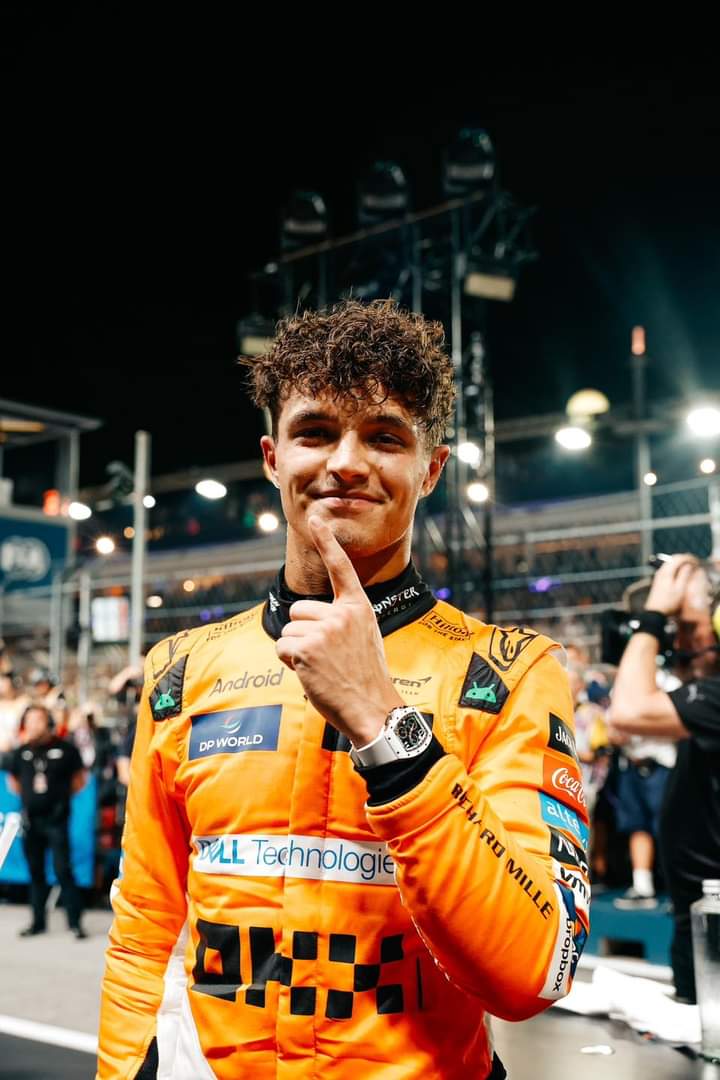 F1, Singapore: Pole-position pentru Lando Norris. Verstappen, în prima linie a grilei de start. Evoluție sub așteptări pentru Ferrari.