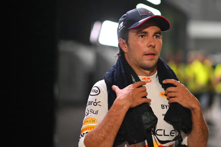 Read more about the article Sergio Perez laudă evoluția lui Max Verstappen din Singapore