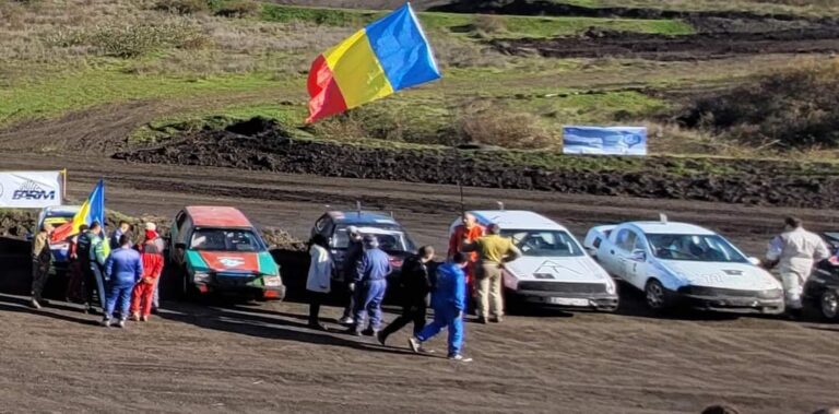 Read more about the article Evoluțiile piloților români la etapa 5 din Campionatul de Autocross din Republica Moldova