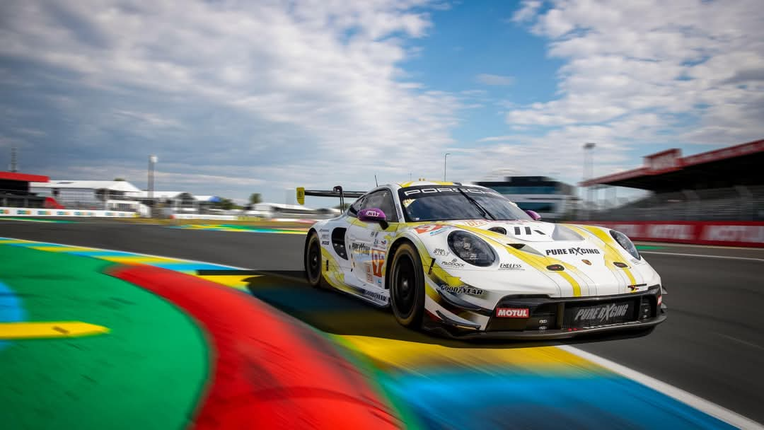 Read more about the article Porsche 911 GT3 R – rezumatul unui an de poveste în motorsport