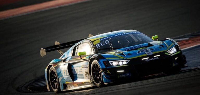 Read more about the article Longin Bert și HAAS RT încheie în top 3 la GT3 Am, în cursa de 24H de la Dubai