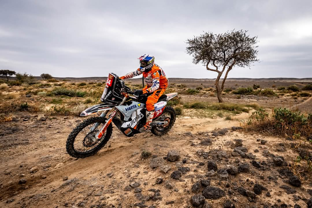 Read more about the article Mani Gyenes încheie Stage 5 în Raliul Dakar