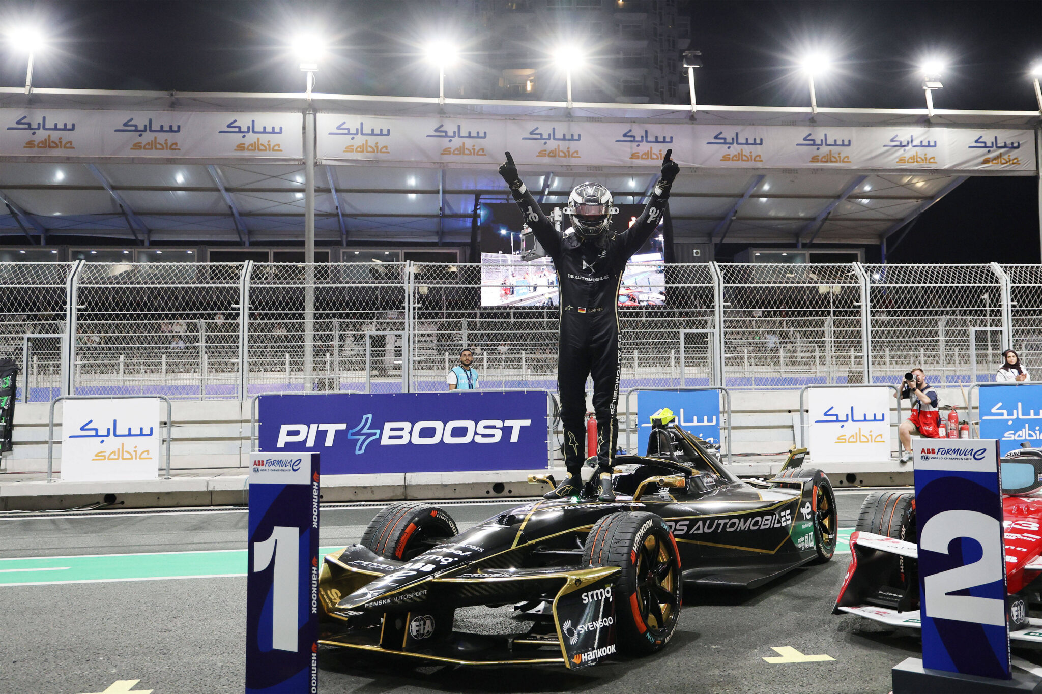 Read more about the article Formula E – Jeddah -Maximilian Guenther câștigă cursa 100 a seriei